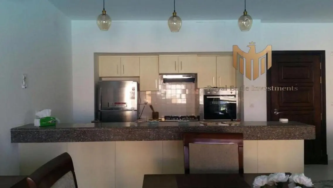Luxury Villa for Sale with 100 Meter Space by the Balcony