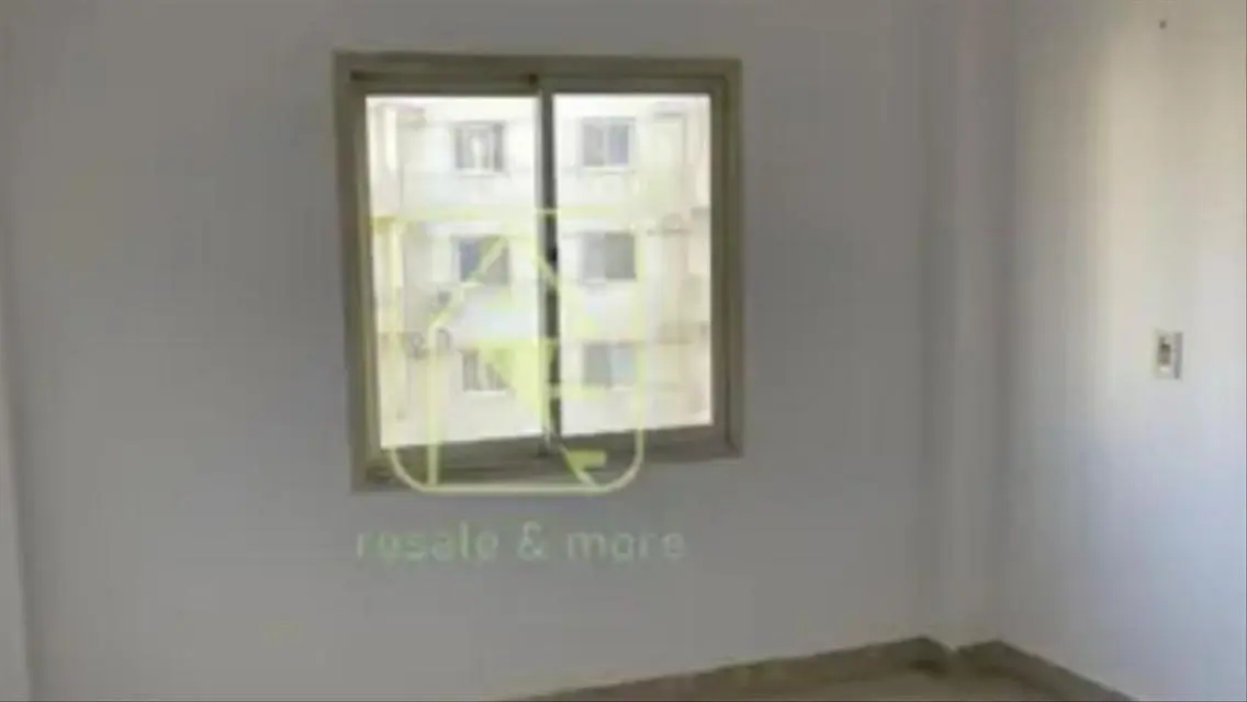 Luxurious Apartment for Sale with Spacious Layout in Prime Location
