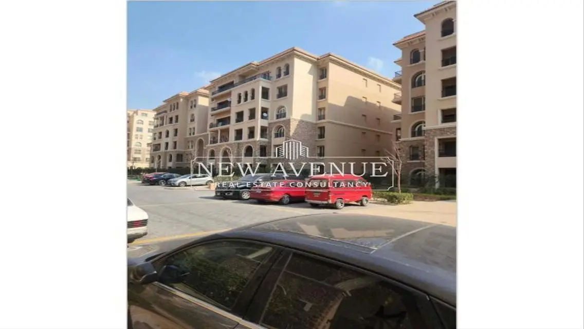 Luxurious Apartment with Spacious Area in the City Center
