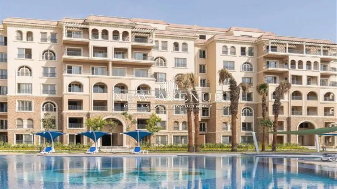 Luxurious Apartment with Spacious Area in the City Center