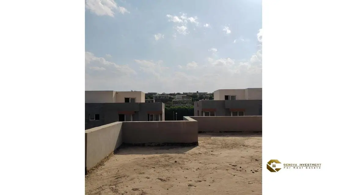 Luxury Apartment with Balcony and Security Guard