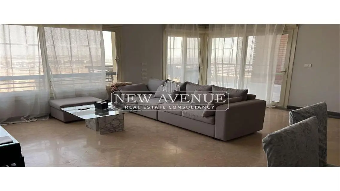 Luxury Apartment with Spacious Living in the Heart of the City