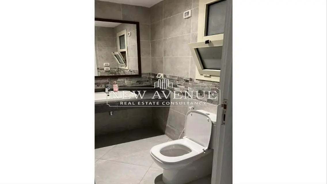 Luxury Apartment with Spacious Living in the Heart of the City