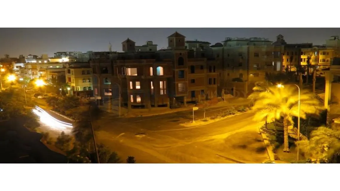 شقة فاخرة للبيع مع حديقة خاصة