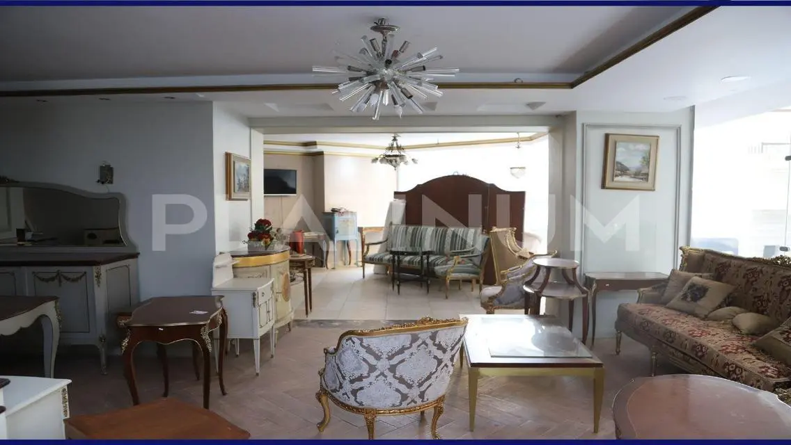 Luxury Apartment for Sale in the Heart of the City