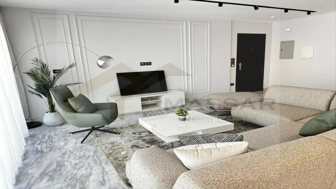 شقة تطل على البحيرات في Lake View Residence