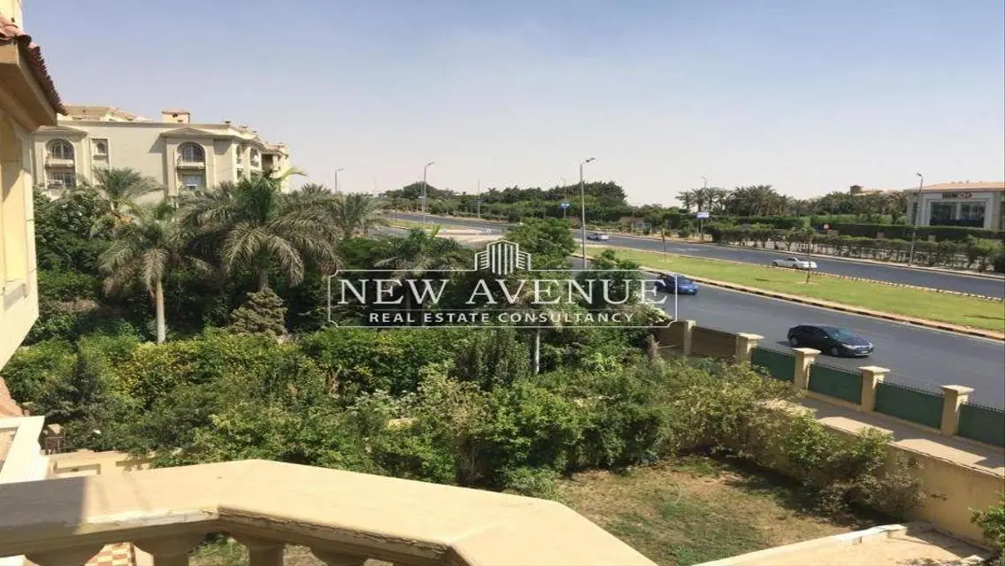Luxury Property with 3 Bedrooms in Prime Location