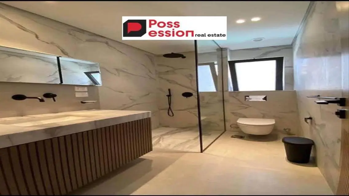 Luxury Apartment for Sale with Expansive Space