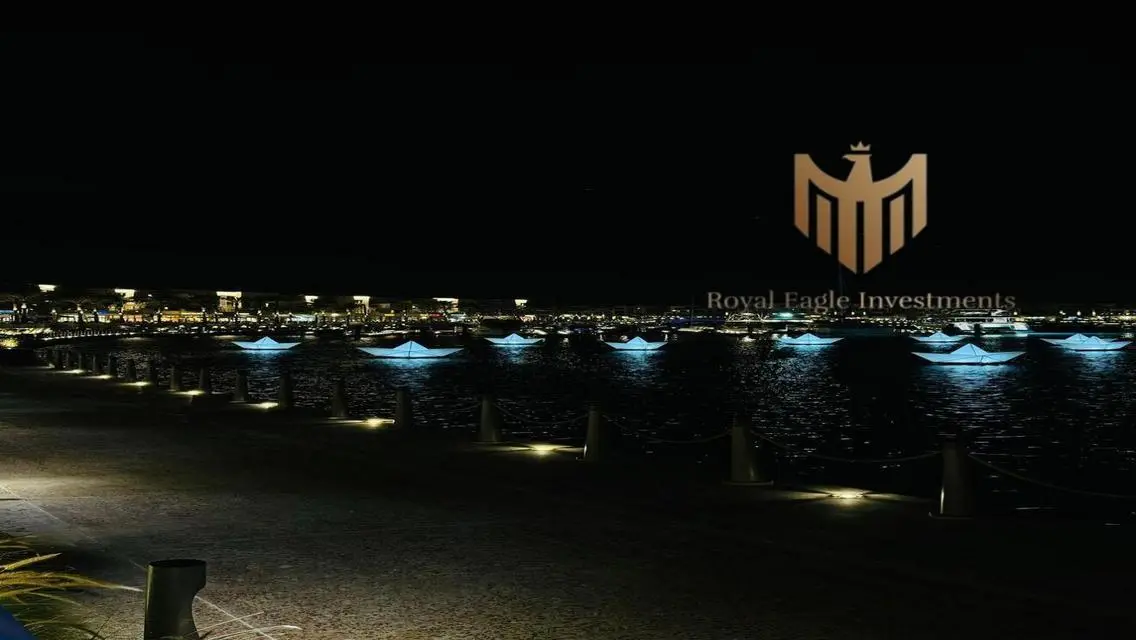 Luxury Apartment with Private Garden, 143 sqm