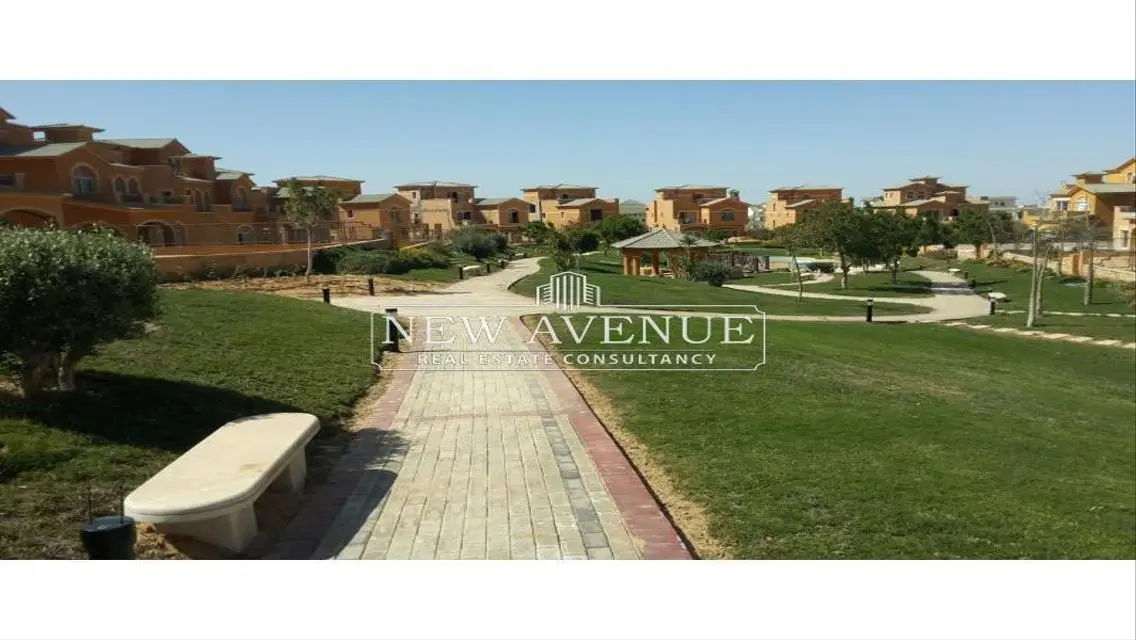 Luxury villa for sale, 640 sqm