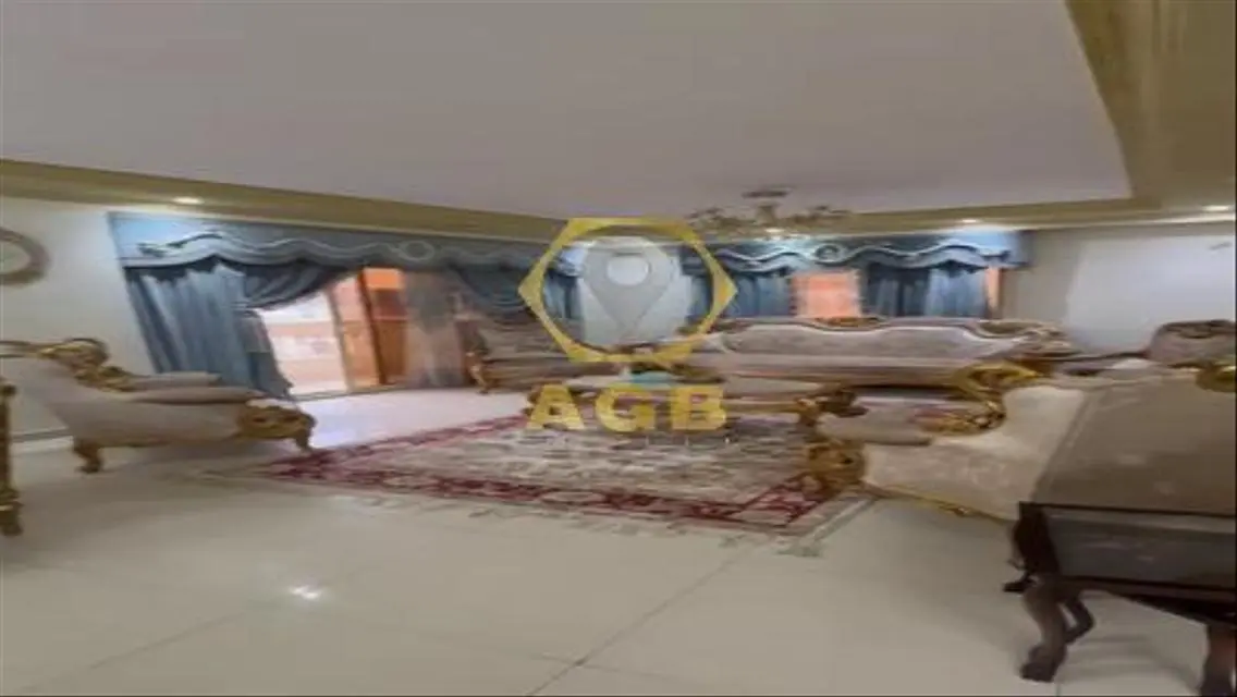 Luxurious Apartment in a Prime Location Near Shopping Centers