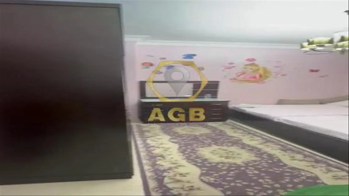Luxurious Apartment in a Prime Location Near Shopping Centers
