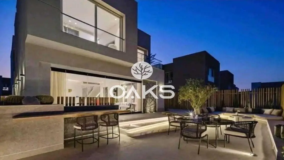 6-12 - Luxury Apartment in Garden Lakes Hyde Park