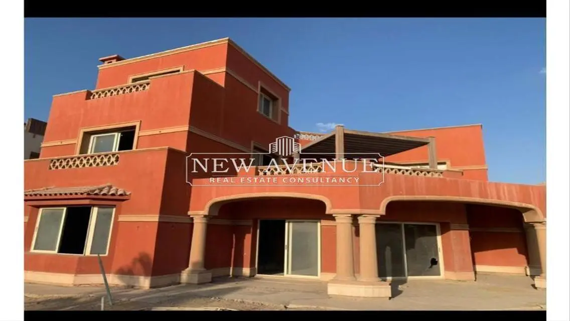 Luxury Villa for Sale with Private Garden and Full Amenities