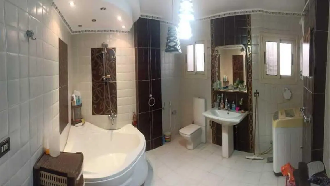 Luxury Villa with Contemporary Amenities