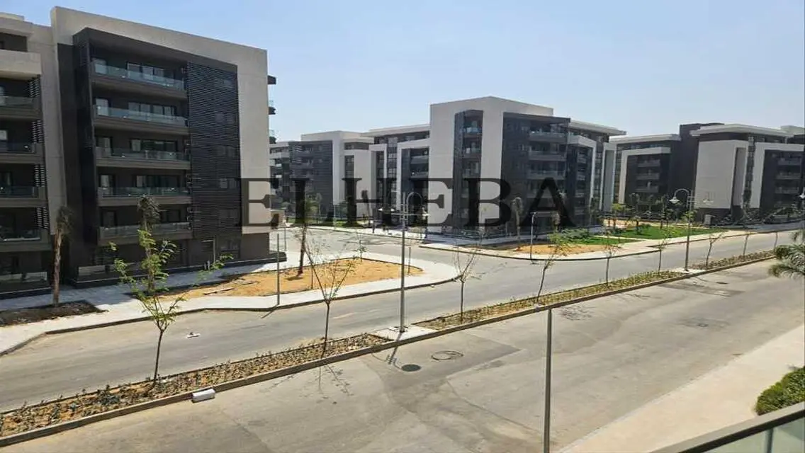 Prime Commercial Space in B15