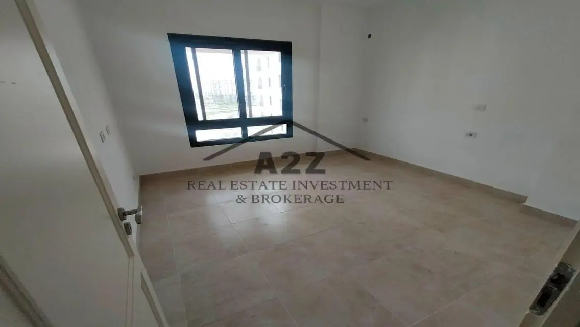 Luxury Apartment for Rent with Balcony and Security