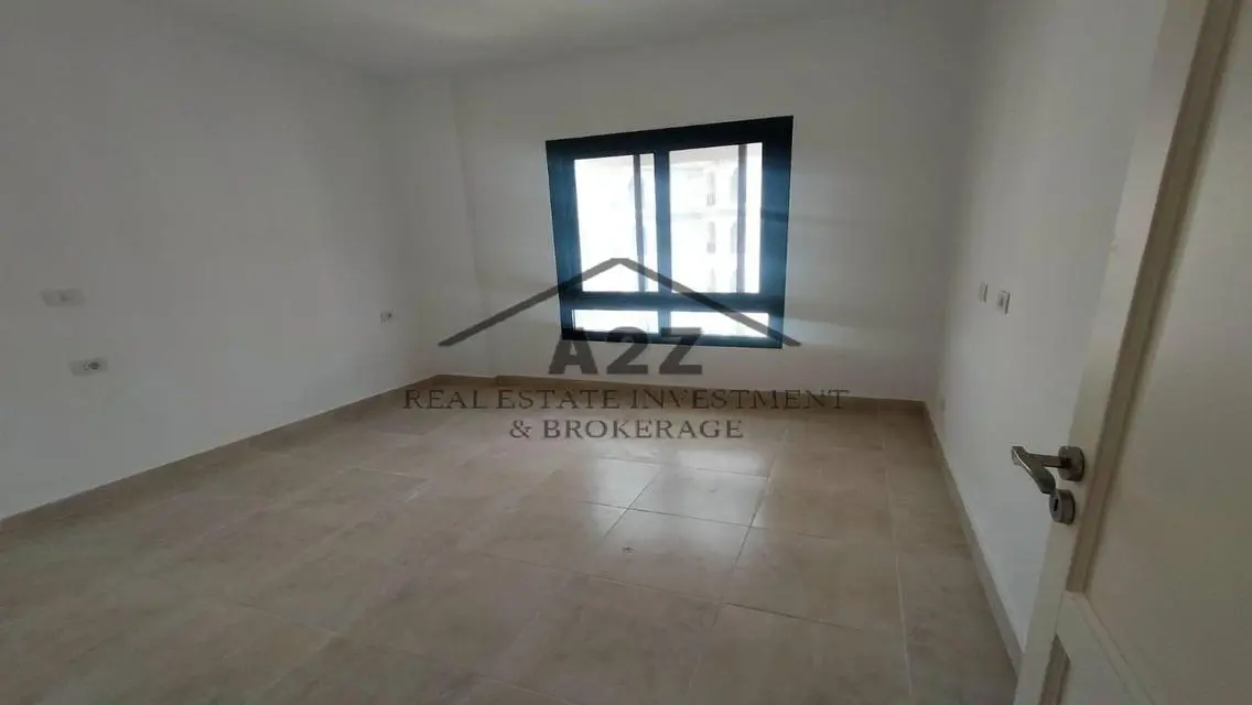 Luxury Apartment for Rent with Balcony and Security