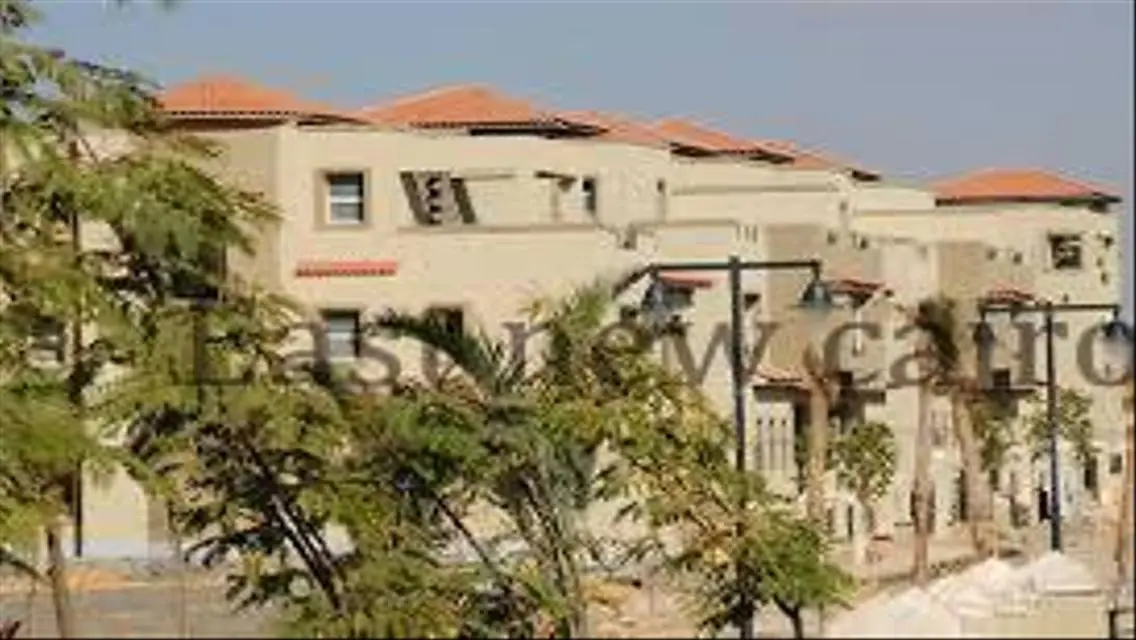 فيلا فاخرة بمساحة 1200 متر للبيع