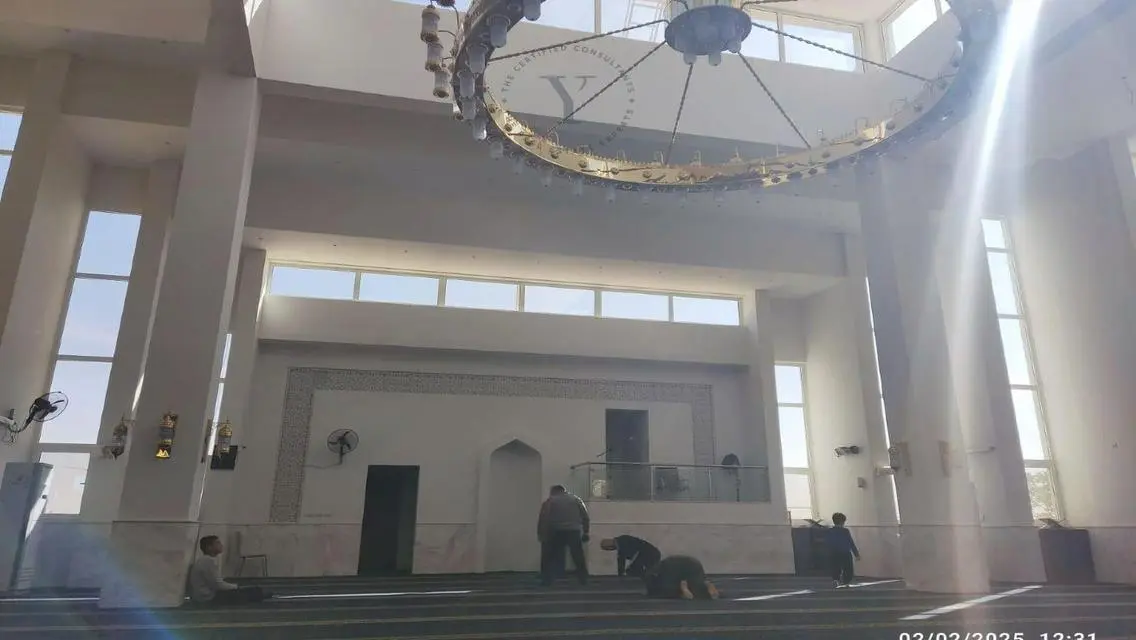 فيلا فاخرة بمساحة واسعة وإطلالة على البحيرات