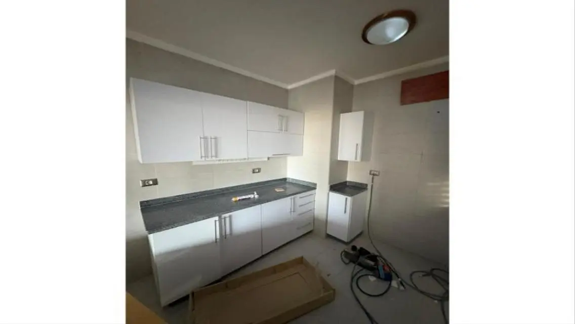 Spacious Lakeview Apartment for Rent