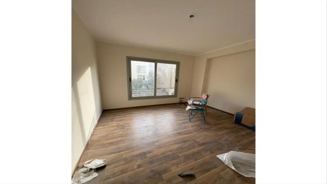 Spacious Lakeview Apartment for Rent