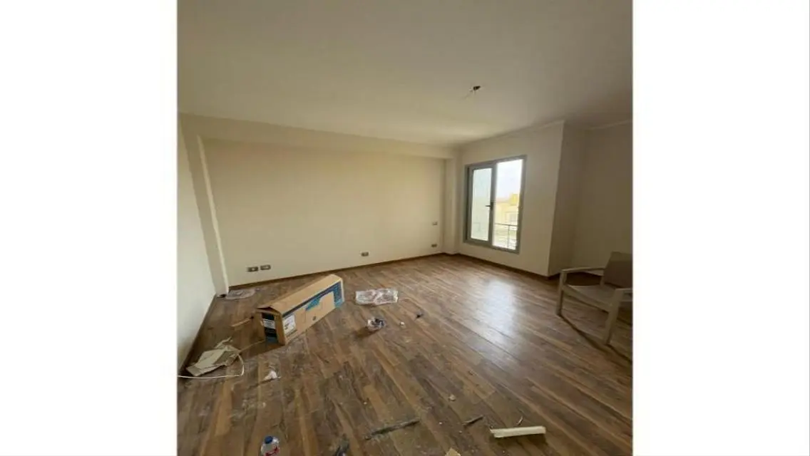Spacious Lakeview Apartment for Rent