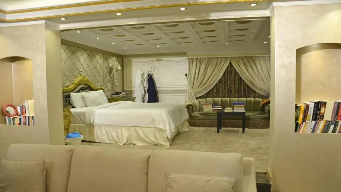 Contemporary Luxury in the Heart of the City