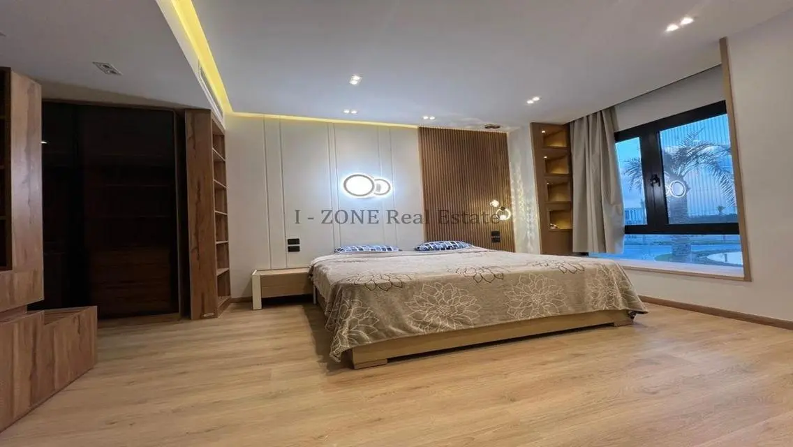 Luxury Apartment at Sky Condos