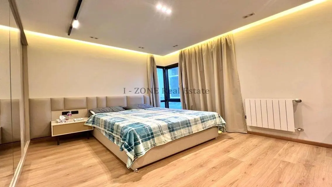 Luxury Apartment at Sky Condos