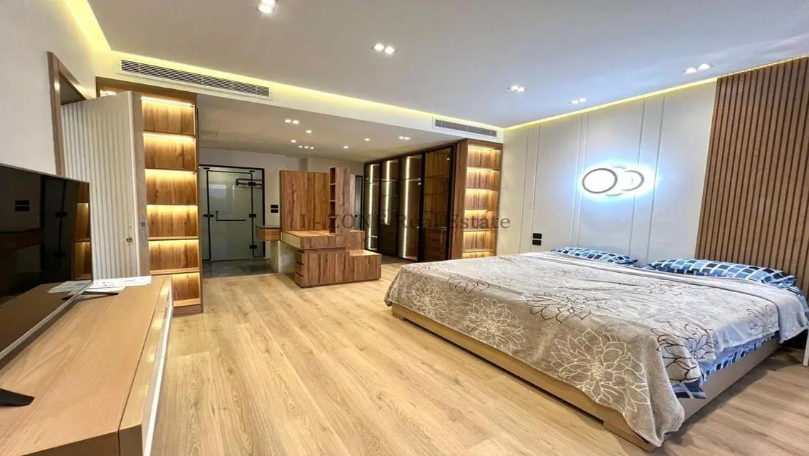 Luxury Apartment at Sky Condos