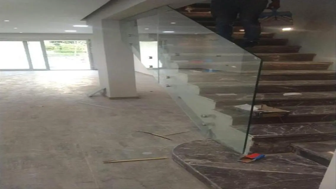 شقة فاخرة مع حديقة ومسبح مشترك