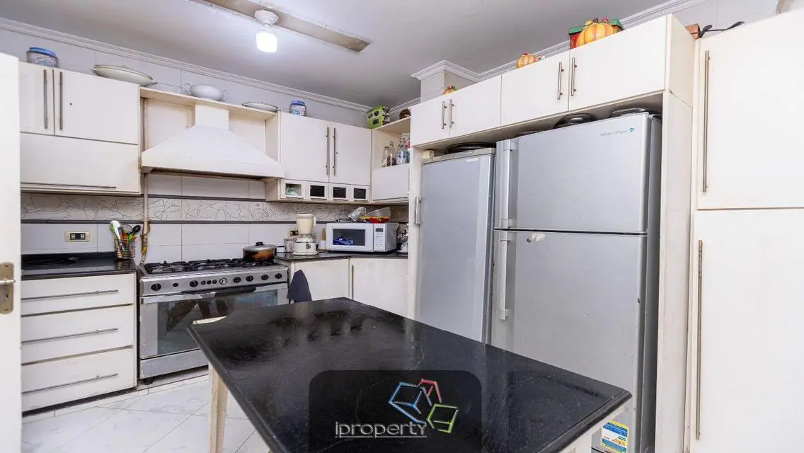 شقة فاخرة للبيع في الإسكندرية