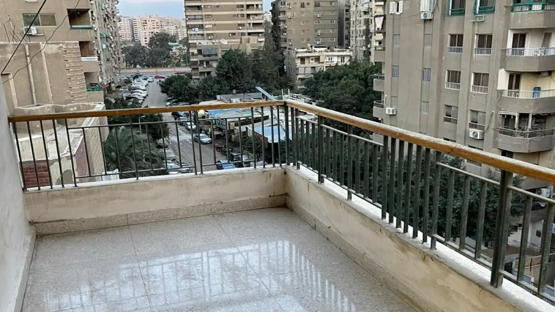 شقة فاخرة بمساحة 800 متر للبيع - 3 غرف نوم