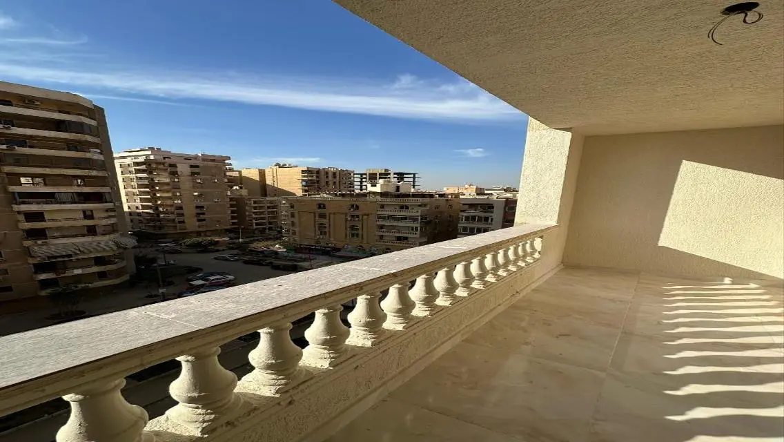 شقة فاخرة للبيع في قلب المدينة