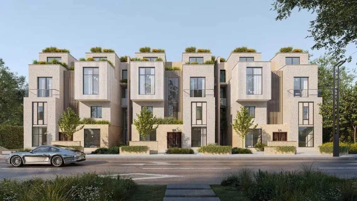 Luxurious Villa with Pool and Private Garden in the Heart of the City