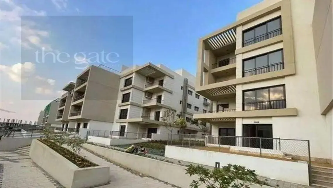 Luxury Villa with Ample Space and Private Garden