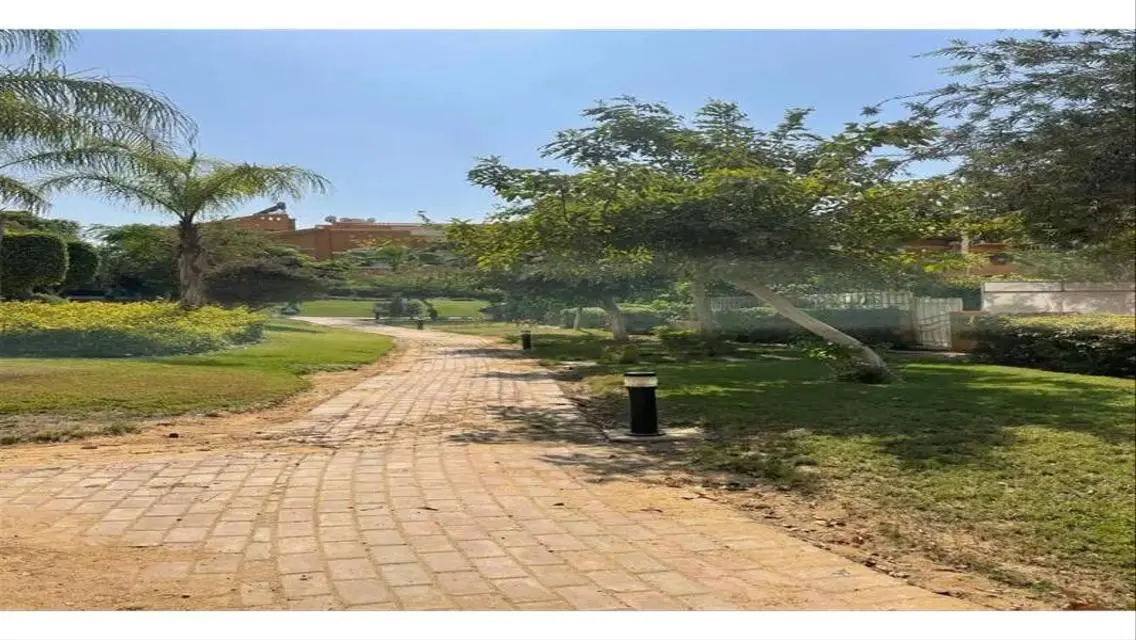 Luxury Villa for Sale in Hassan Allam - Swan Lake