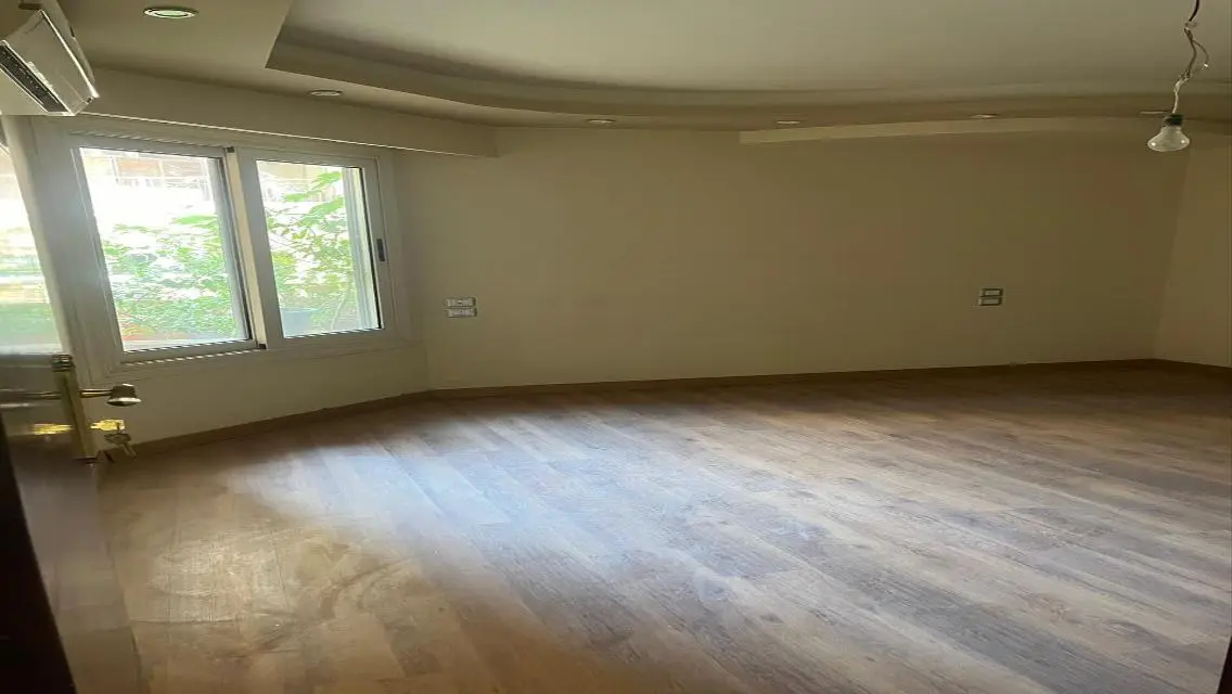 For Rent: Ground Apartment in Tijan El-Maadi - 210 m with Garden