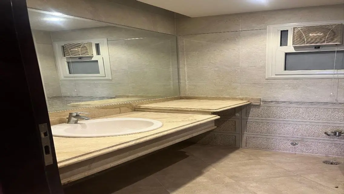 For Rent: Ground Apartment in Tijan El-Maadi - 210 m with Garden