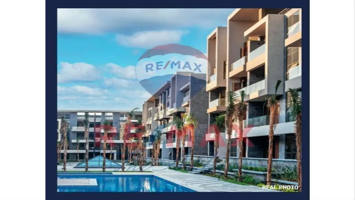 Luxury Apartment with Private Garden in Prime Location