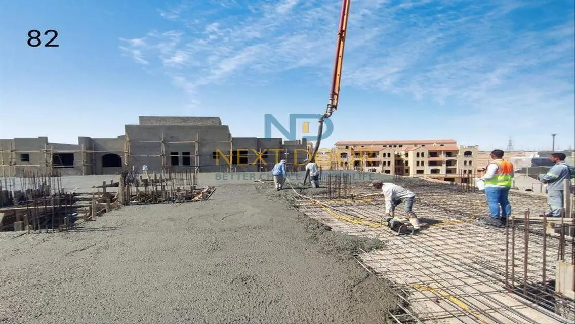 شقة فاخرة بمساحة واسعة للبيع