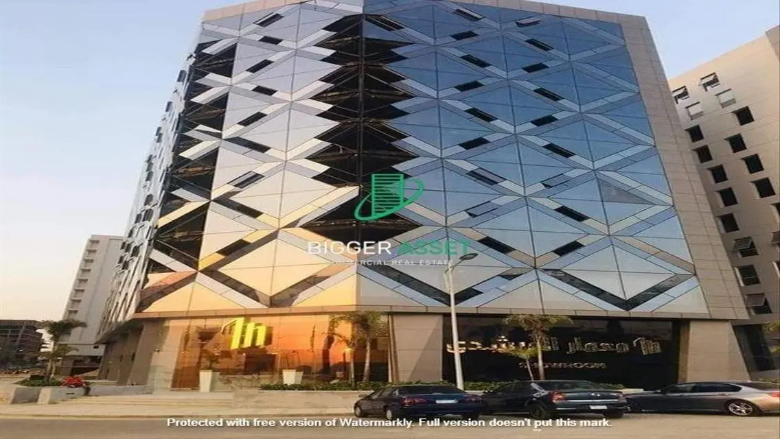 عقار مميز بمساحة 3500 متر في قلب المدينة
