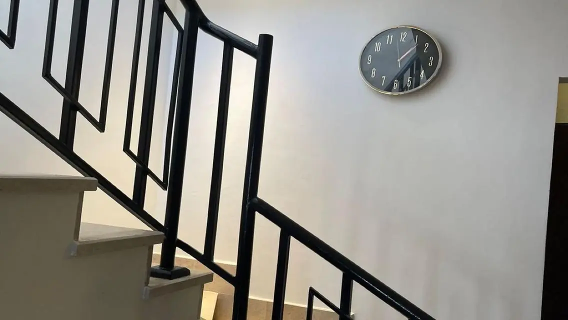 فيلا فاخرة بتصميم حديث مع جميع المرافق