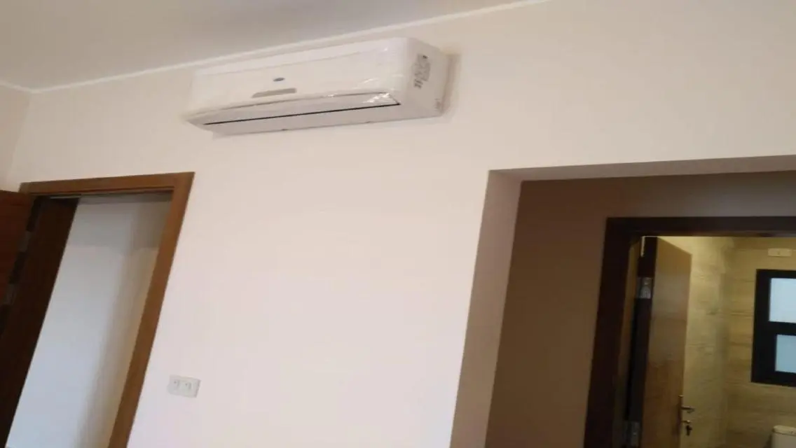 شقة فاخرة للبيع في موقع متميز