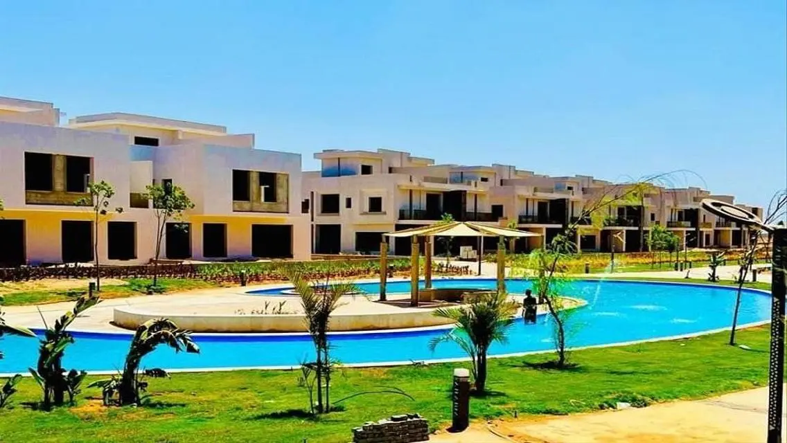 شقة فاخرة في ويست وودز - 215 م²