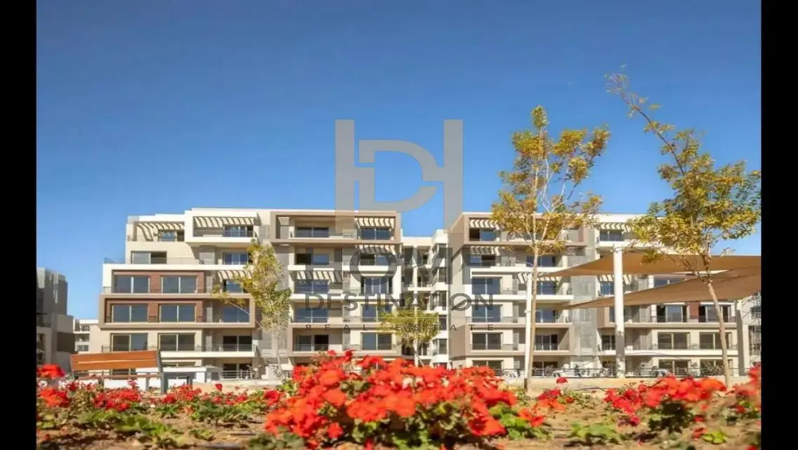 Luxury Apartment with Lakeside View in City Center
