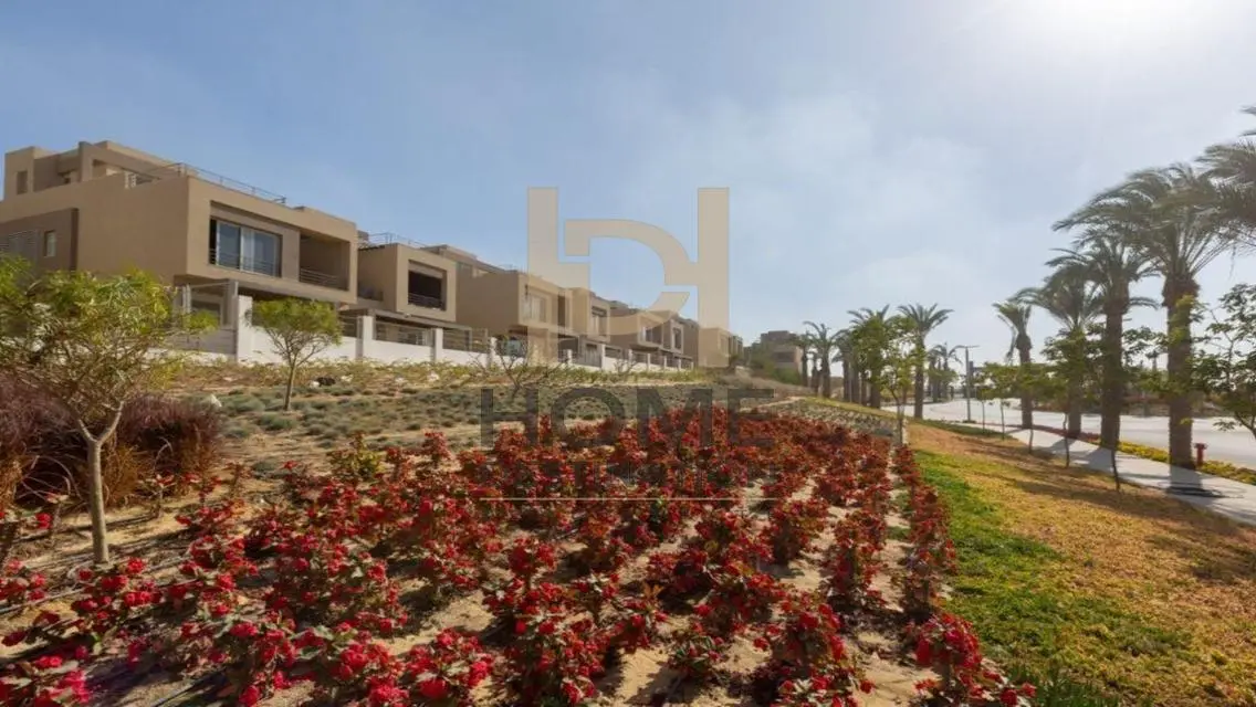 Luxury Apartment with Lakeside View in City Center