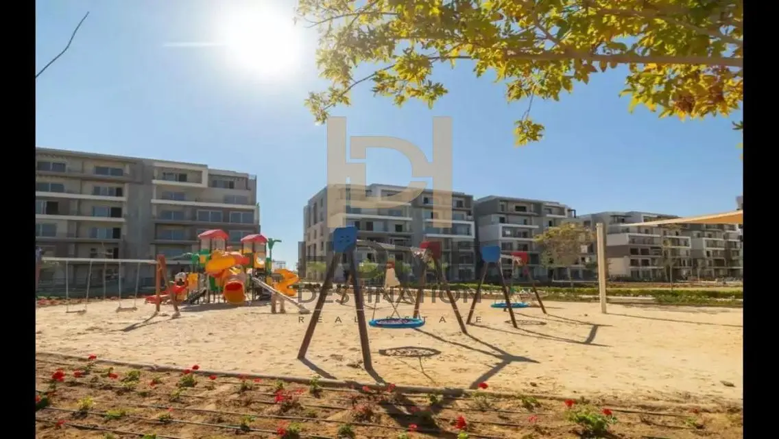 Luxury Apartment with Lakeside View in City Center