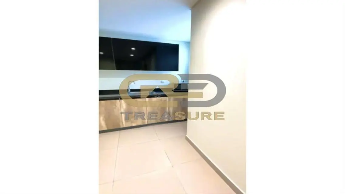 Luxurious Apartment at Affordable Price in the Heart of the City
